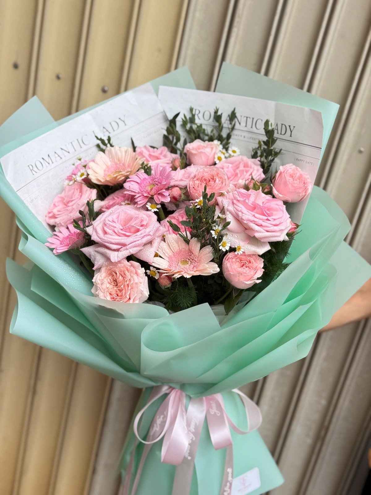 Hoa Tươi Chúc Mừng - TN061